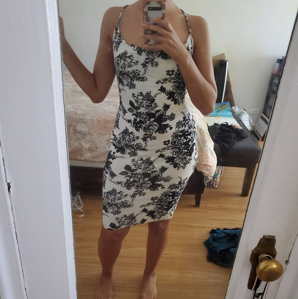 Form fitting midi dress